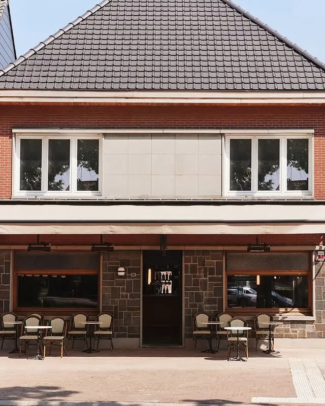 Gezellige ambiance in Café Copain, dorpscafé in Vremde